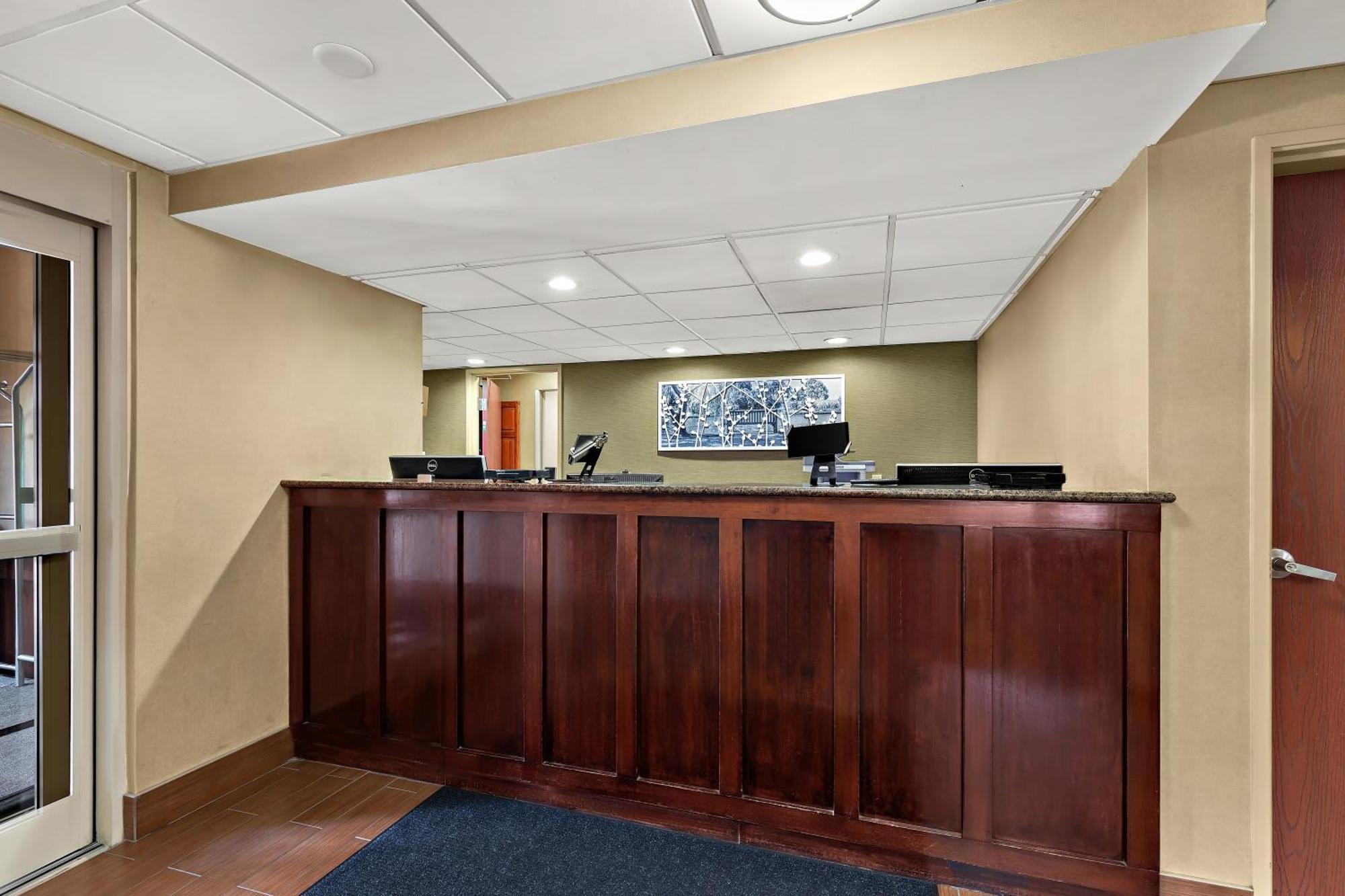Sleep Inn & Suites Near Joint Base Andrews-Washington Area Morningside Exteriör bild