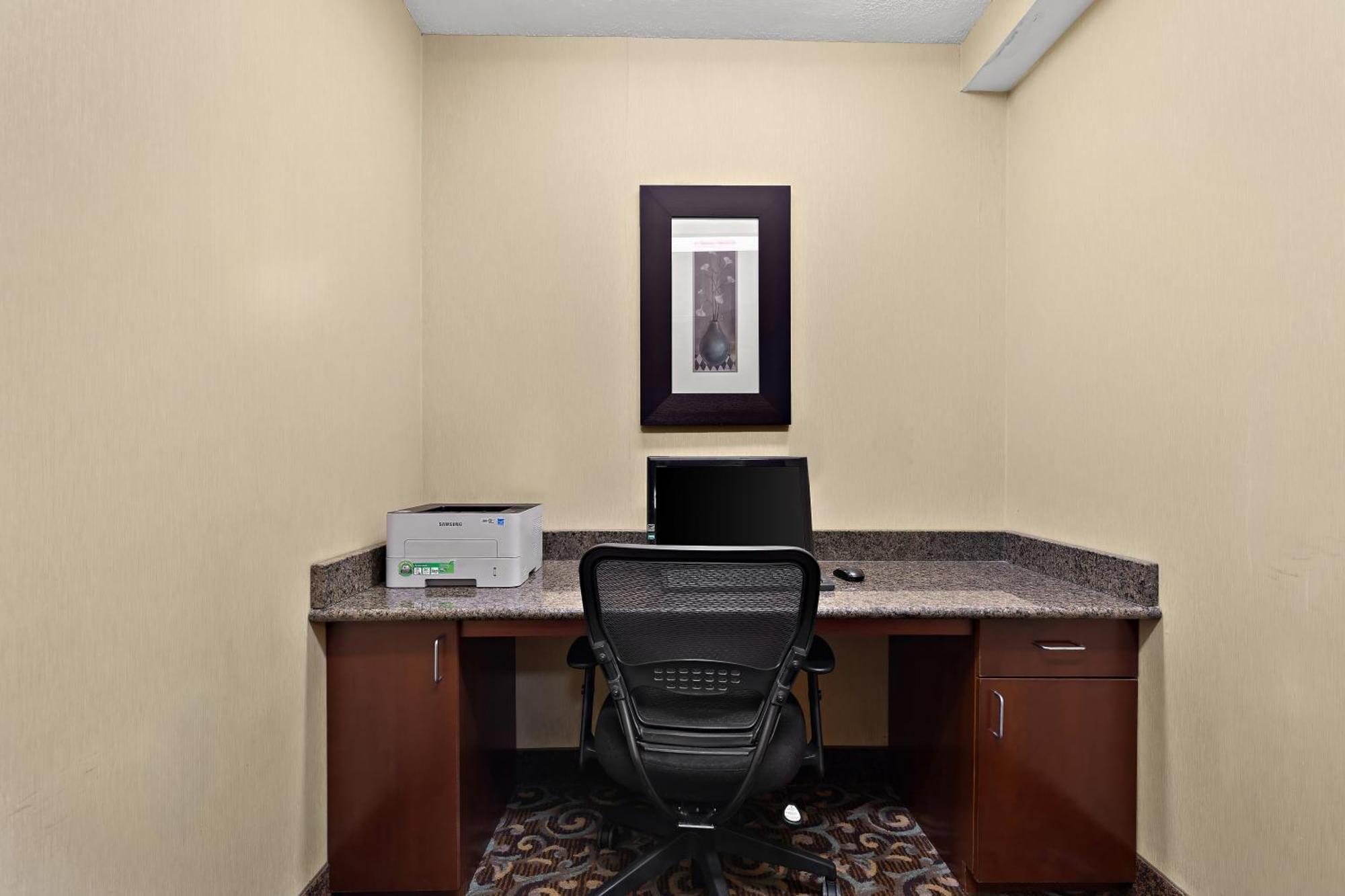 Sleep Inn & Suites Near Joint Base Andrews-Washington Area Morningside Exteriör bild